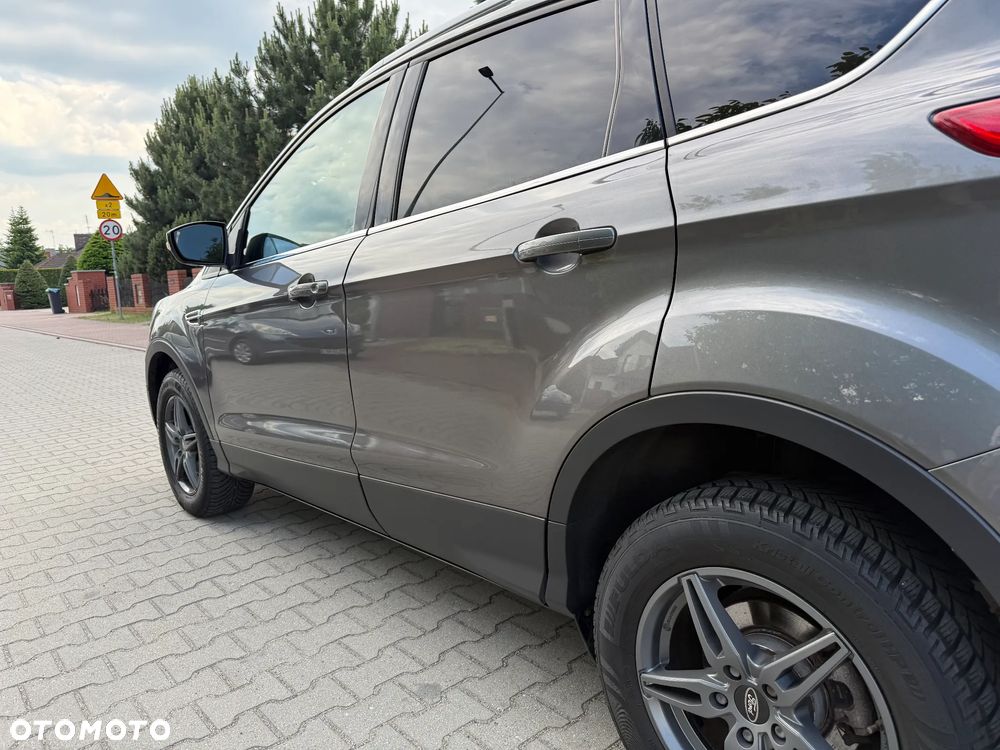 Ford Kuga - 13