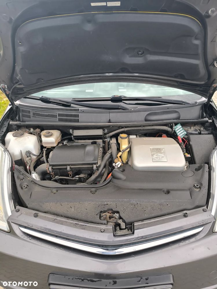 Toyota Prius - 17