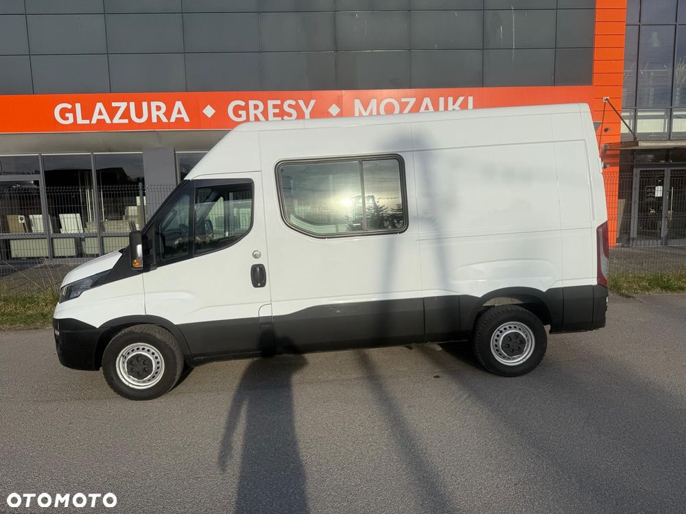 Iveco Daily 35S180,3.0 180KM, L2H2, Brygadówka 5os. , Zadbany - 4