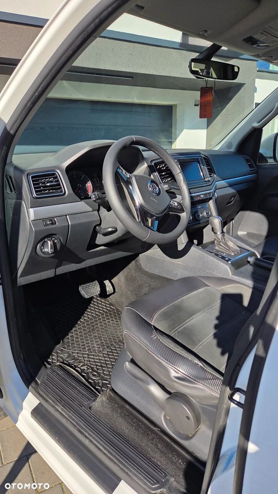 Volkswagen Amarok 3.0 V6 TDI 4Mot Highline - 16