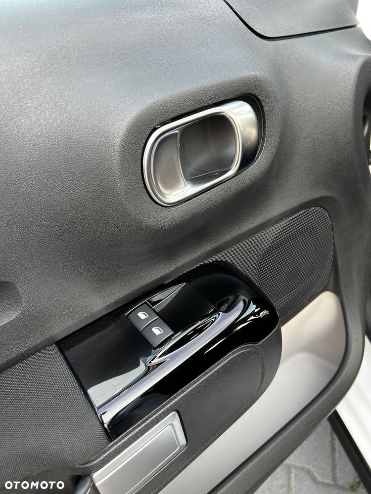 Citroën C3 1.2 PureTech Shine EAT6 - 14