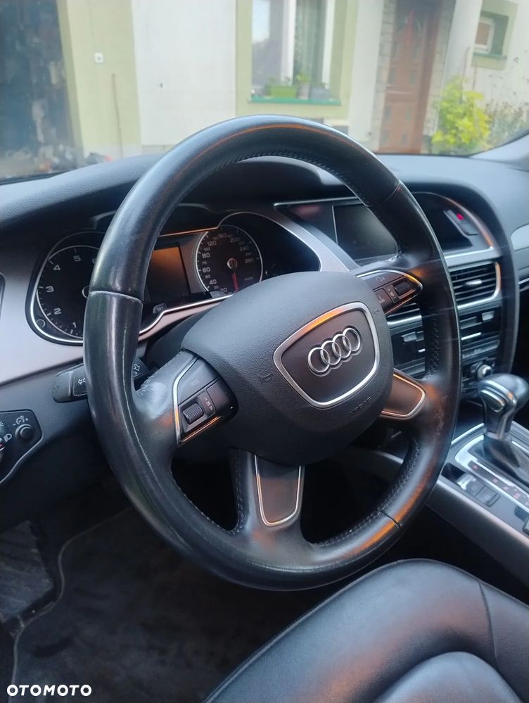 Audi A4 Limousine - 11