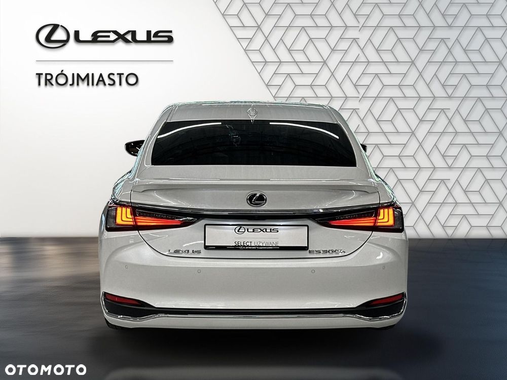 Lexus ES 300h Business Edition - 6