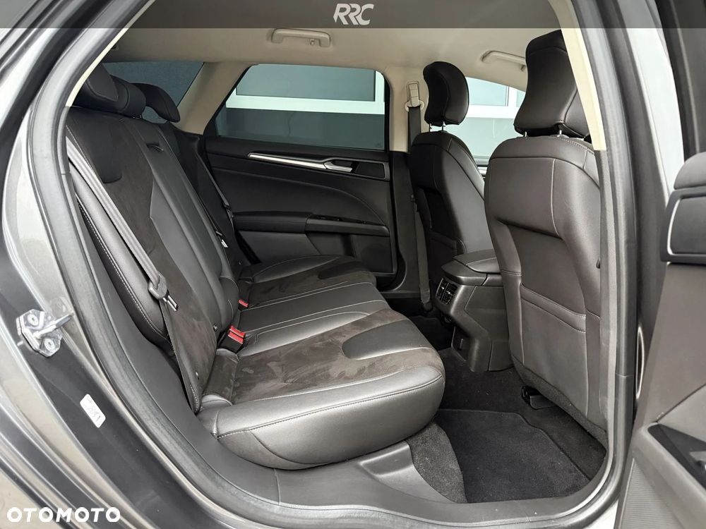 Ford Mondeo 2.0 TDCi Titanium PowerShift - 27