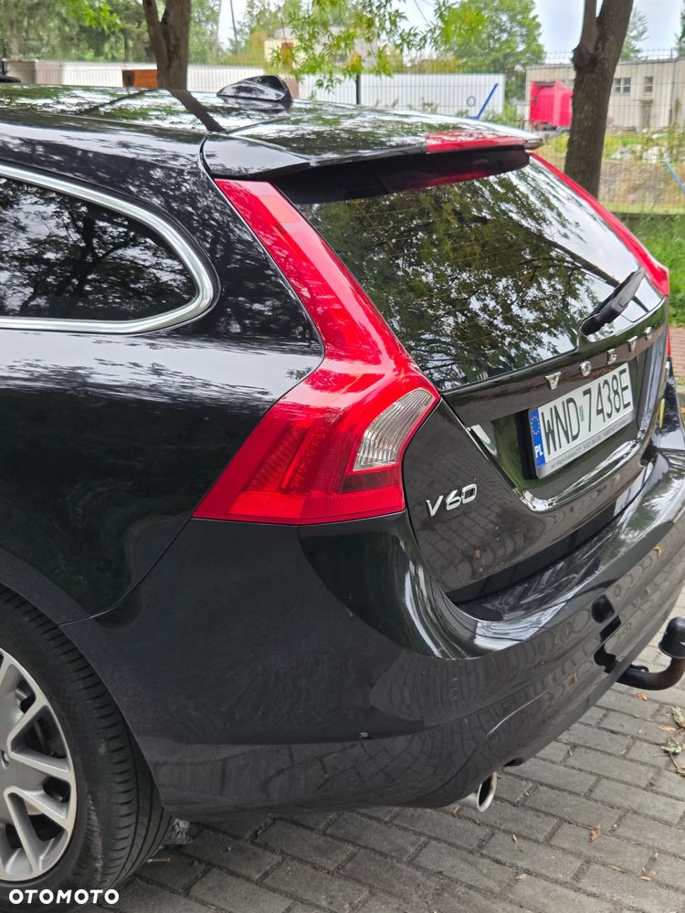 Volvo V60 D2 Momentum - 20