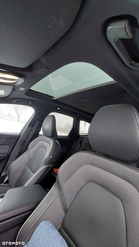 Volvo XC 60 T6 AWD Plug-In Hybrid R-Design - 20
