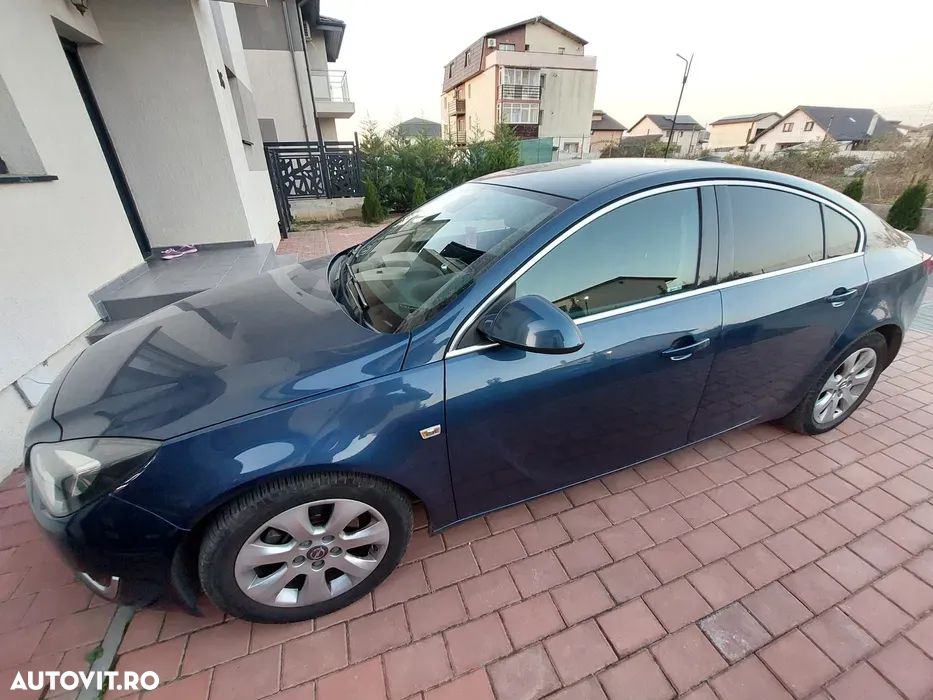 Opel Insignia - 8