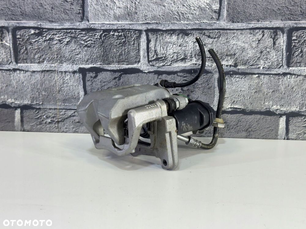 ZACISK HAMULCOWY PRAWY TYŁ TYLNY BMW G01 X3 G02 X4 42/20/330 JAK NOWY - 2