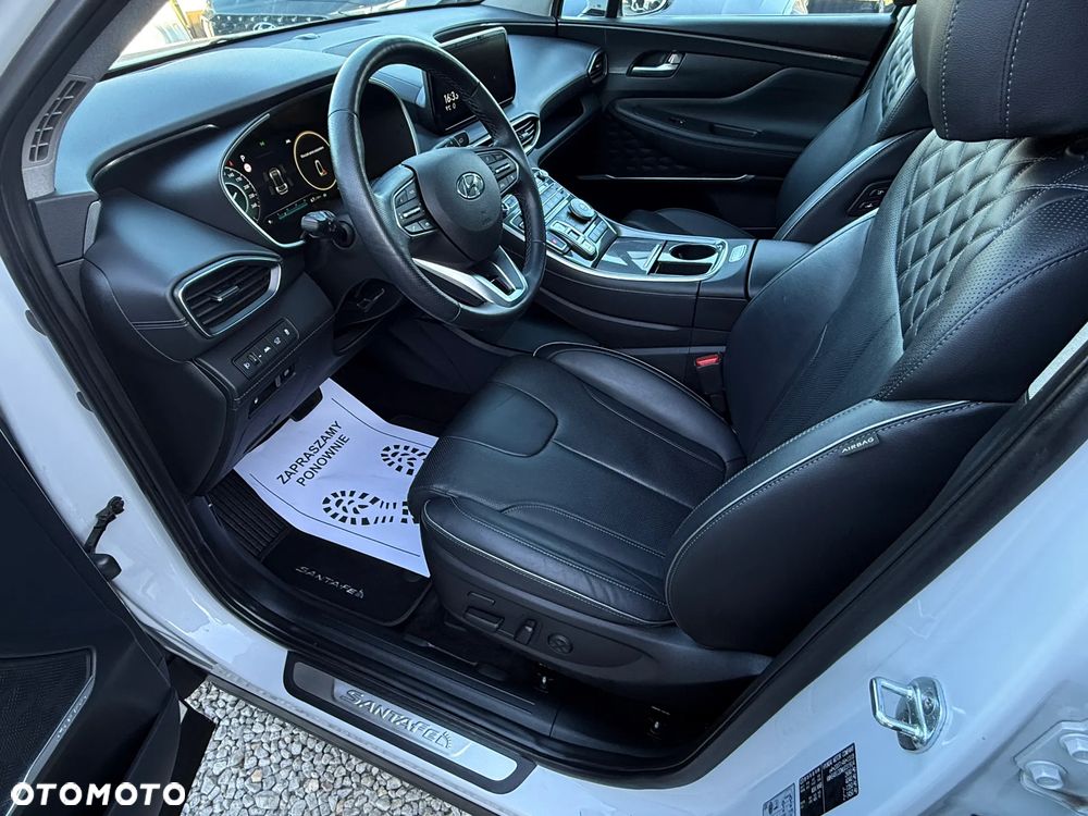 Hyundai Santa Fe 1.6 HEV 2WD SEVEN Signature - 27