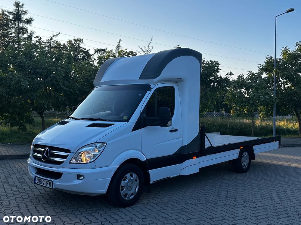 Mercedes-Benz Sprinter - 1