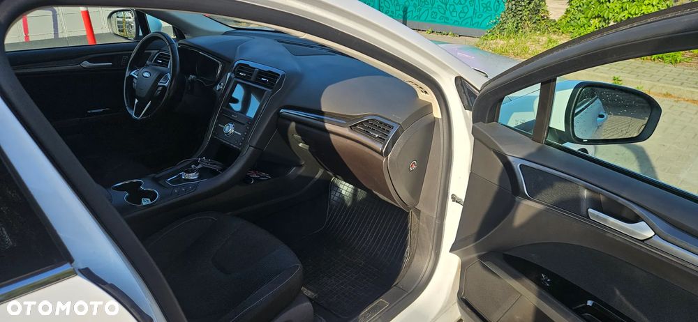 Ford Mondeo 2.0 EcoBlue Titanium - 16