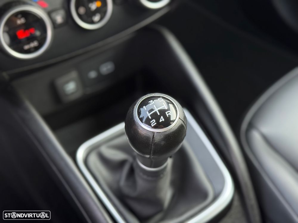 Fiat Tipo Station Wagon 1.3 M-Jet Lounge Tech - 14