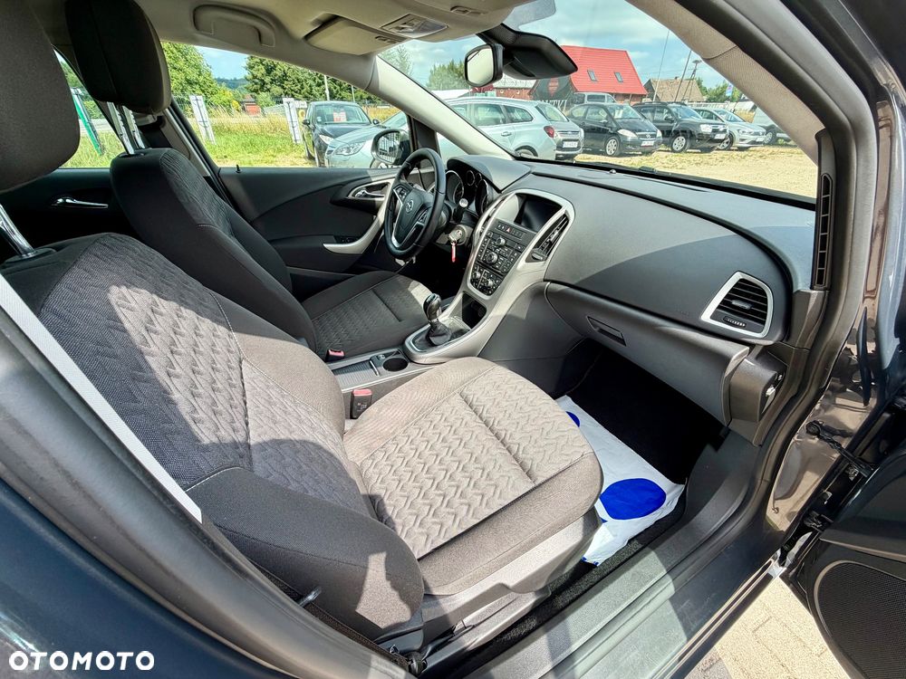 Opel Astra 1.4 ecoFLEX - 10
