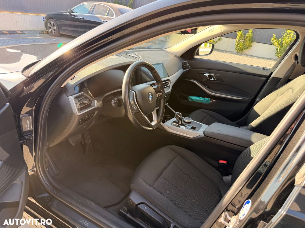 BMW Seria 3 318d Aut. Advantage - 12