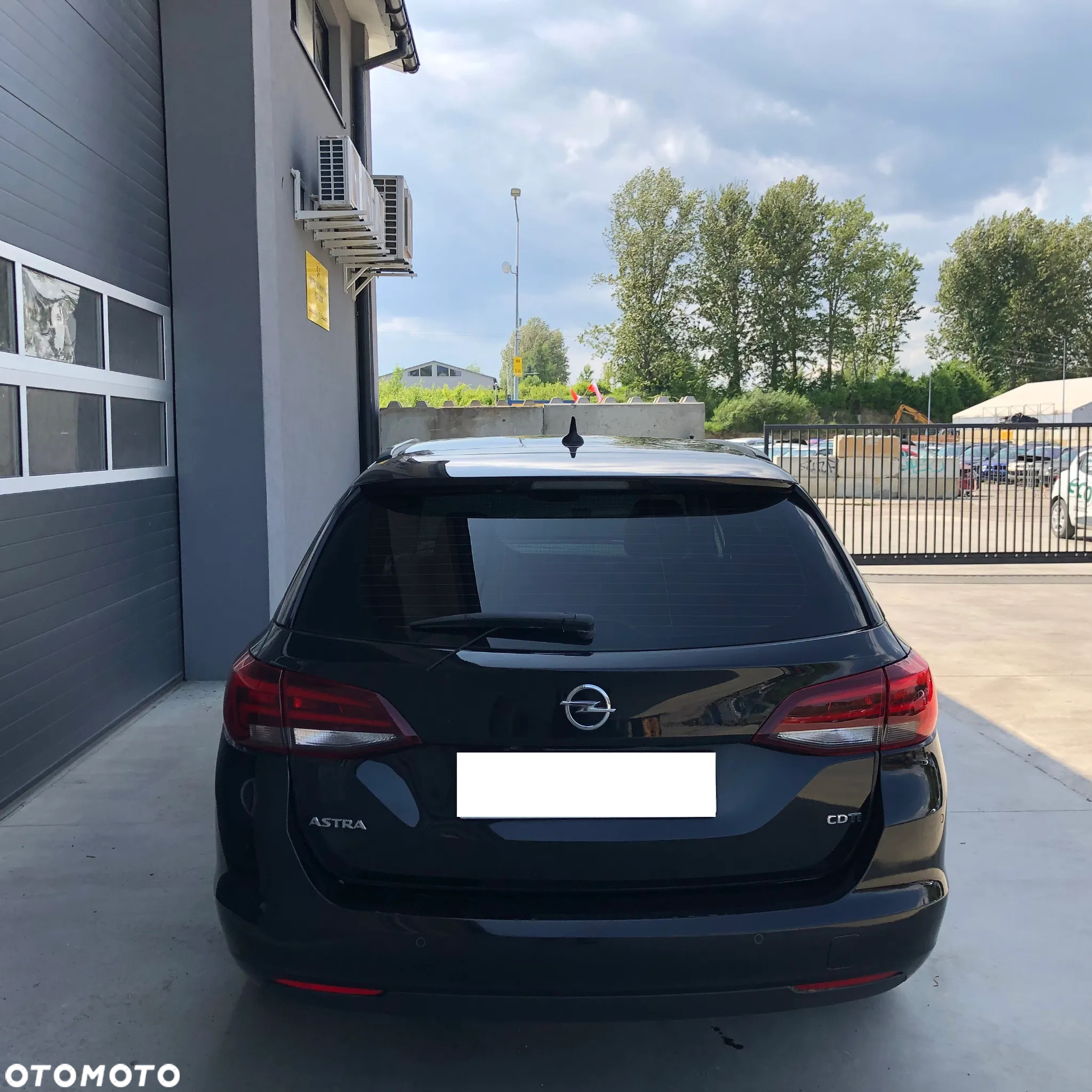 Opel Astra IV 1.6 CDTI Enjoy - 8