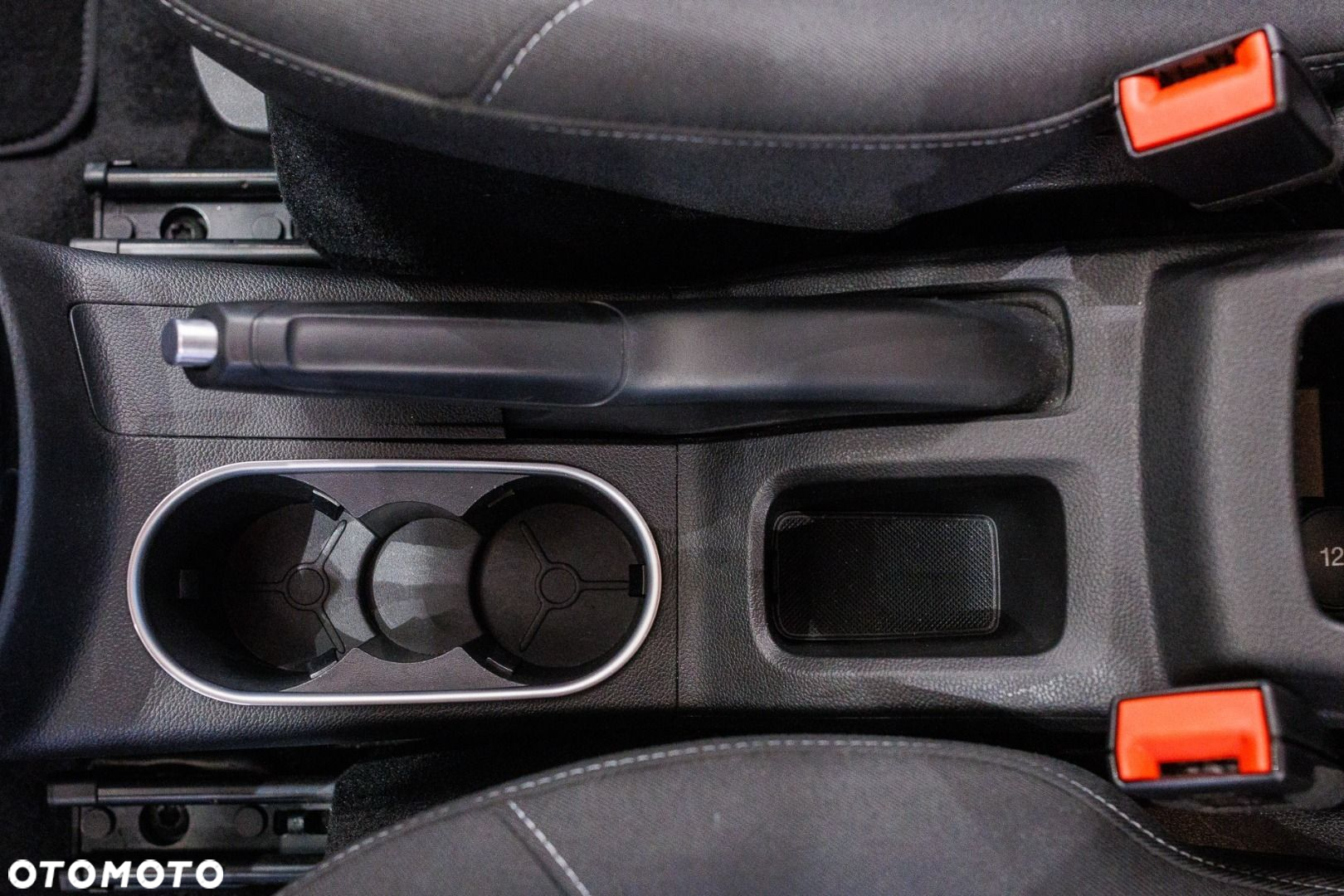 Ford B-MAX - 35