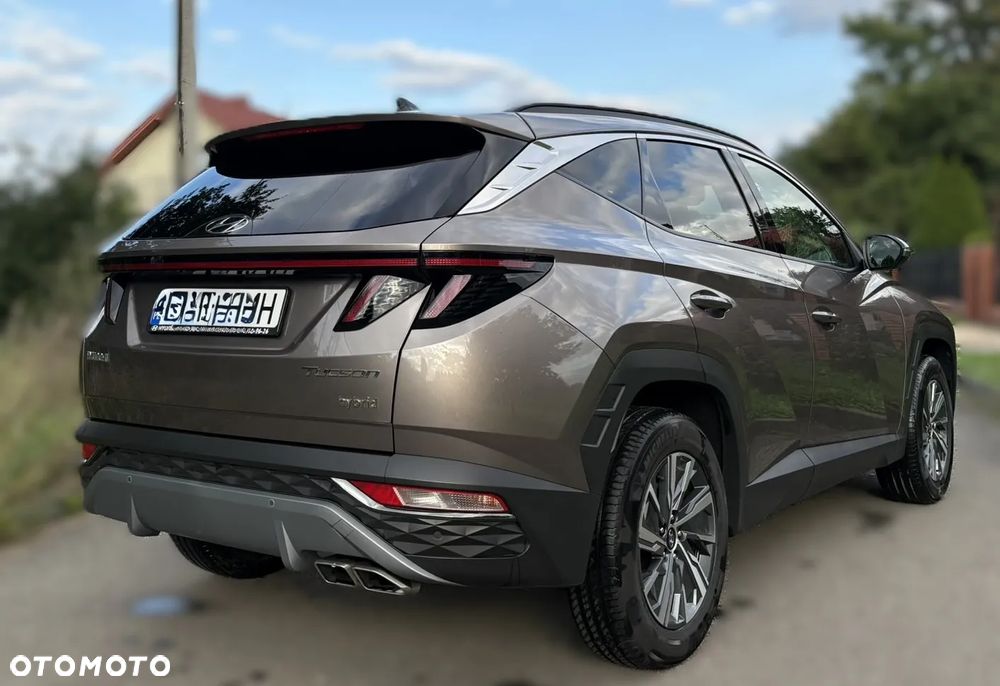 Hyundai Tucson 1.6 T-GDi HEV Executive 2WD - 19