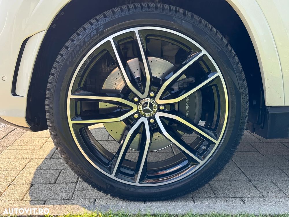 Mercedes-Benz GLS - 30