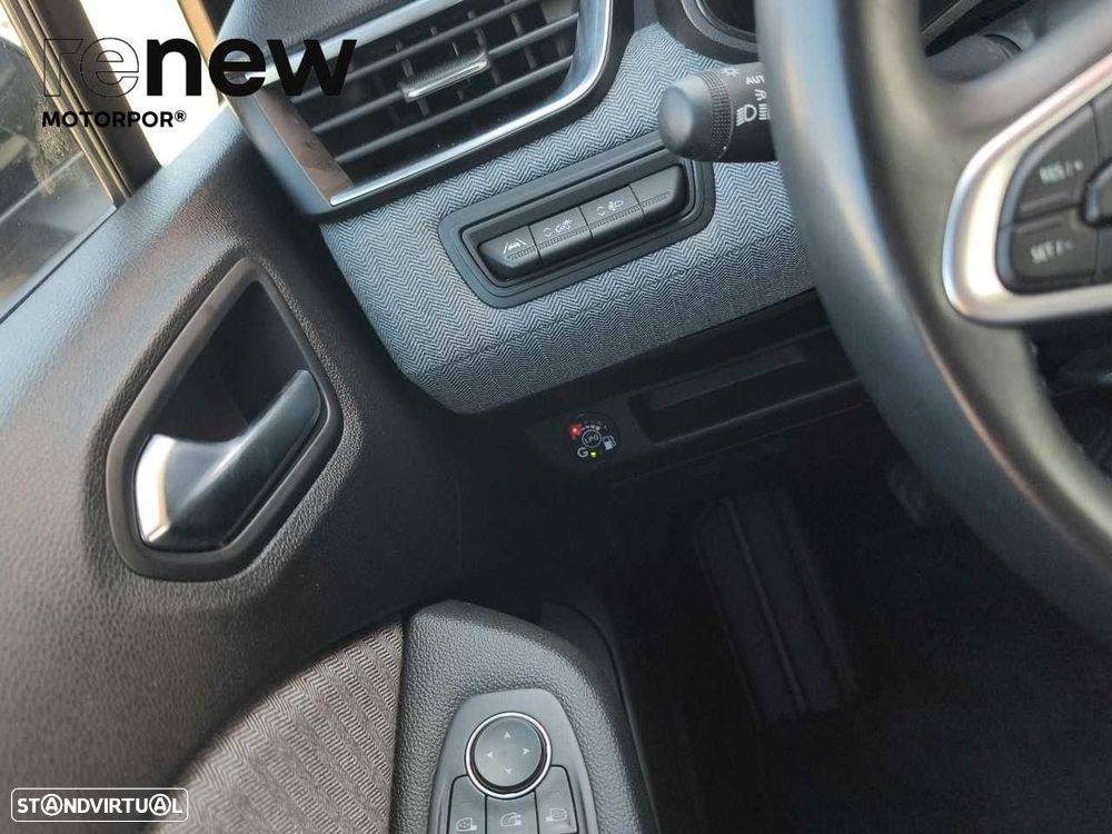 Renault Clio 1.0 TCe Techno Bi-Fuel - 23