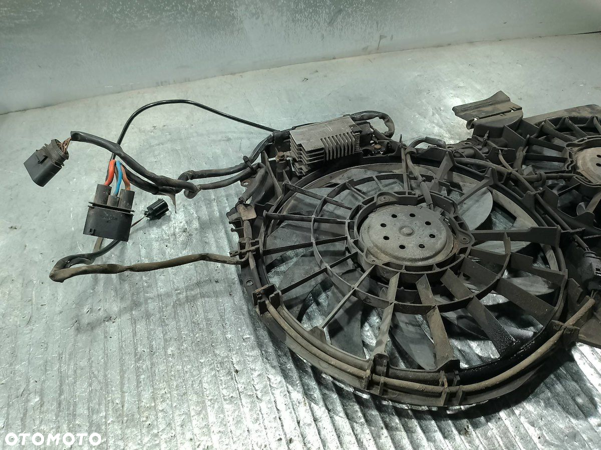 WENTYLATORY CHŁODNICY AUDI A4 B6 8E0121205N  873477K 1.8 TURBO - 6