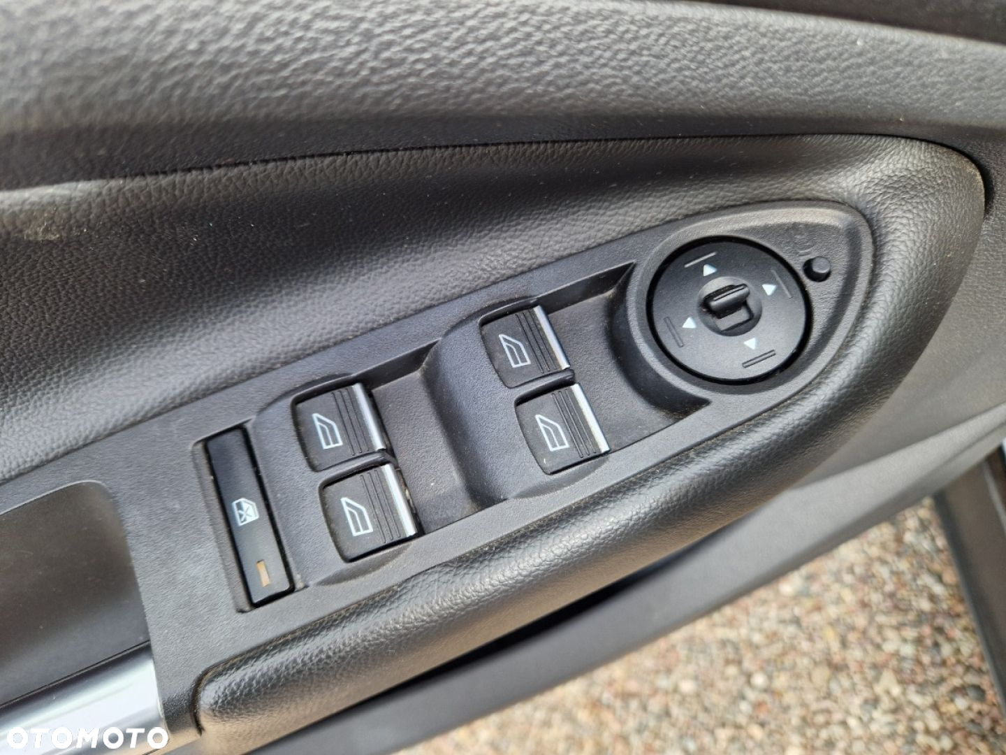 Ford Kuga 1.5 EcoBoost 2x4 SYNC - 9