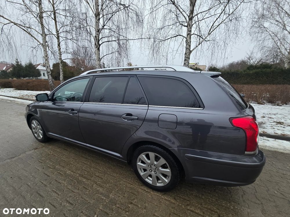 Toyota Avensis 1.8 VVT-i Combi - 5