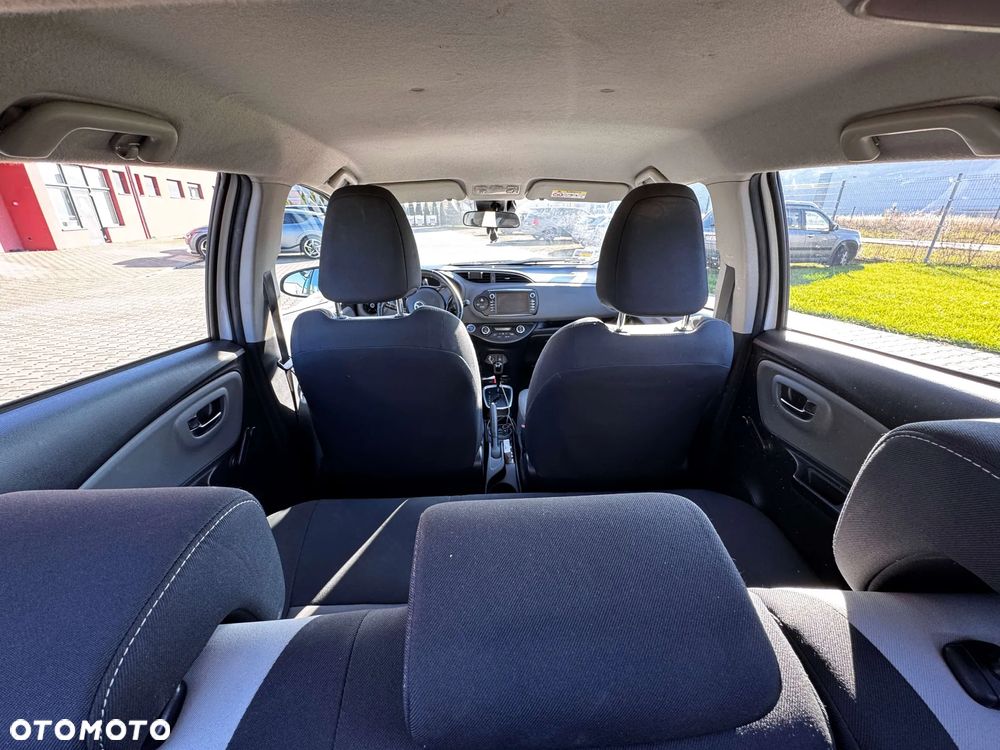 Toyota Yaris - 7