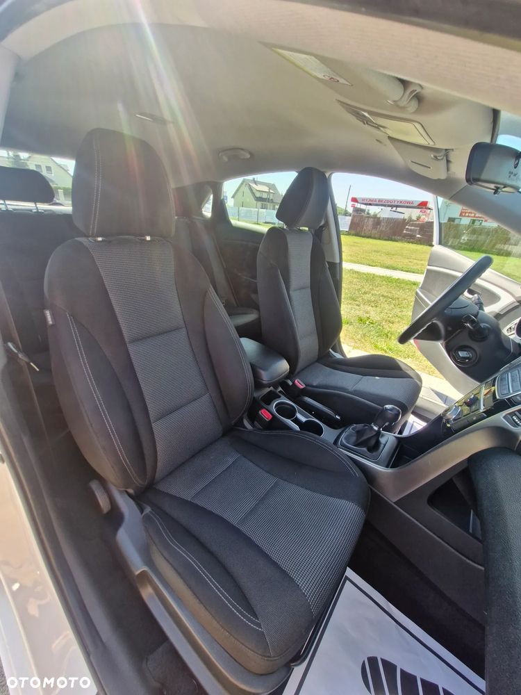 Hyundai i30 - 13