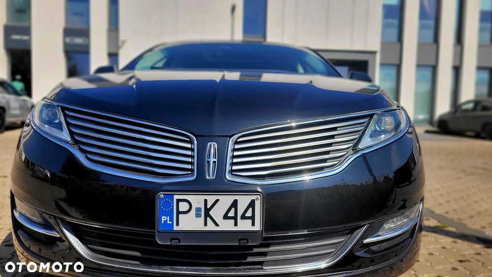 Lincoln MKZ - 3