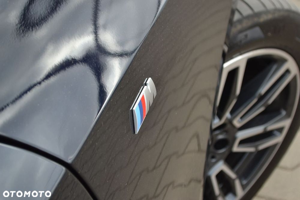 BMW Seria 5 520d xDrive mHEV M Sport - 8