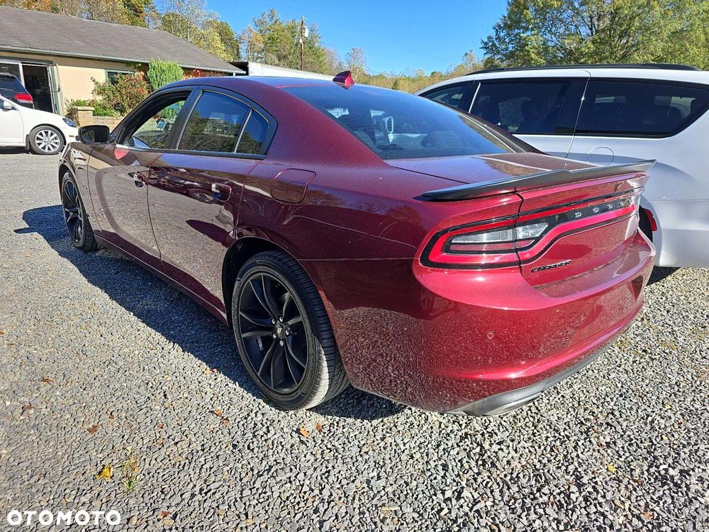 Dodge Charger 5.7 R/T - 2