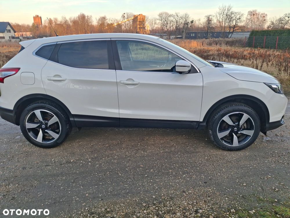 Nissan Qashqai 1.5 dCi N-Connecta - 8