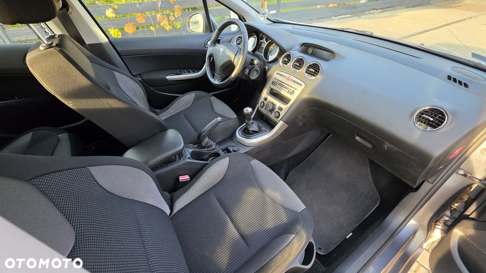 Peugeot 308 - 4