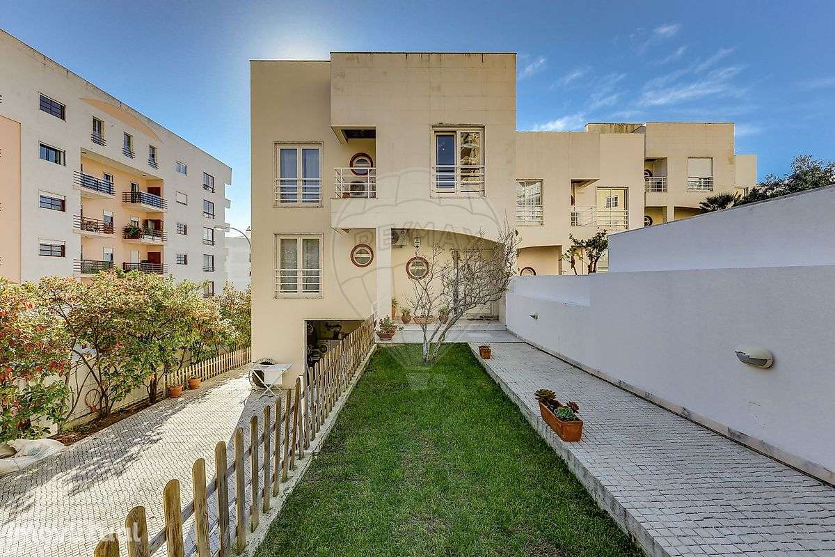 Moradia T4 para venda - Grande imagem: 2/50