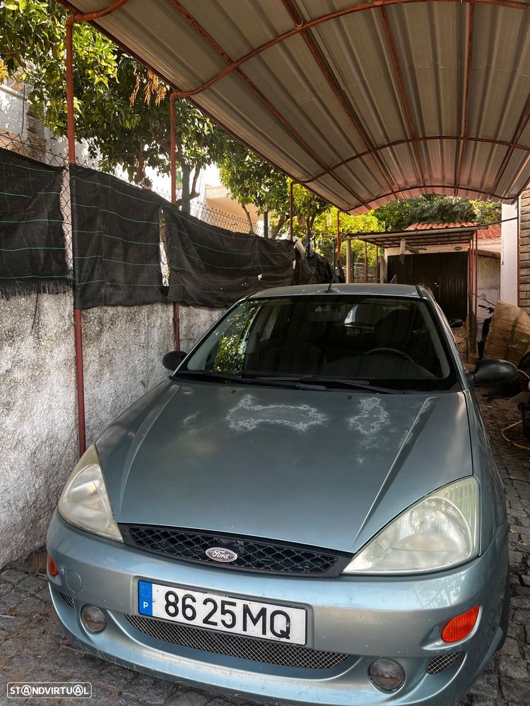 Ford Focus 1.4 Ambiente - 2