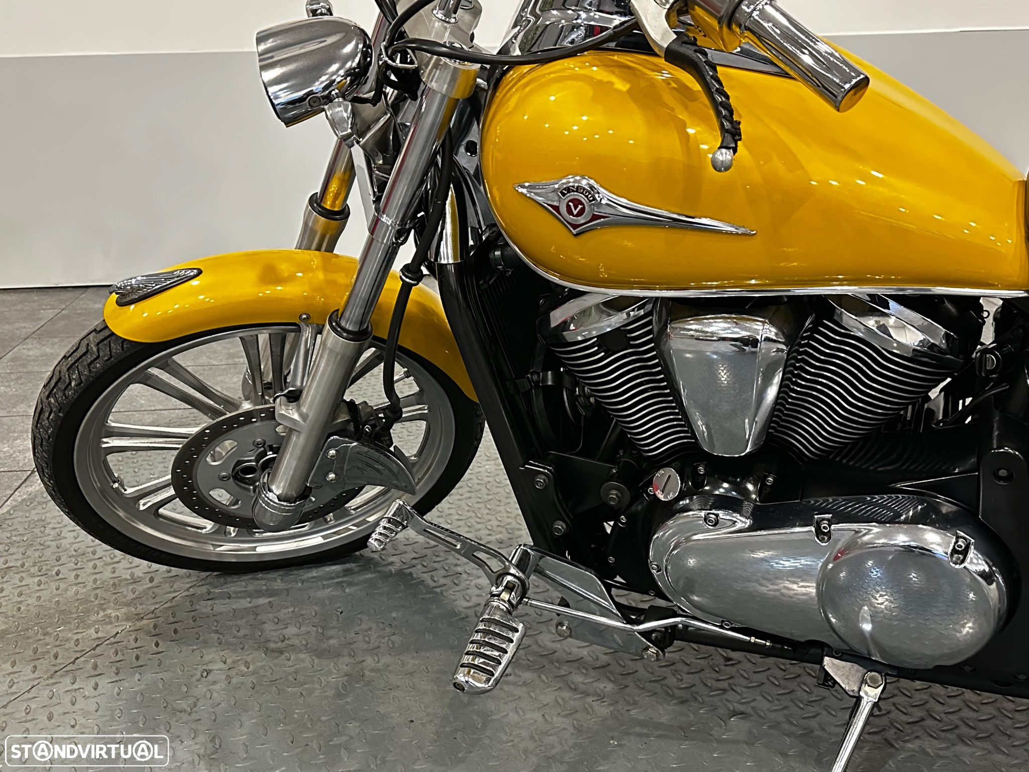 Kawasaki VN CUSTOM - 10