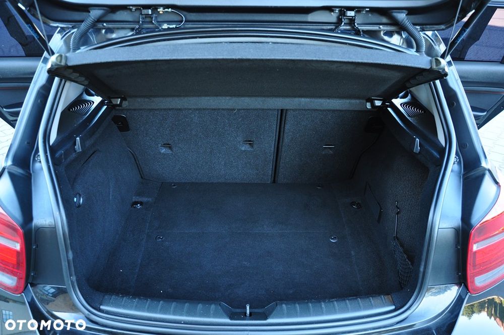 BMW Seria 1 120d Sport-Aut Sport Line - 40