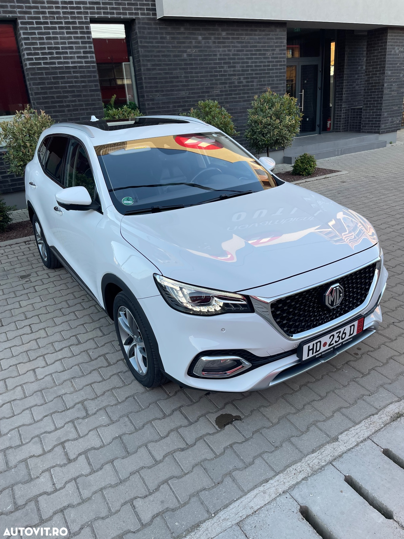 MG EHS 1.5T-GDI PHEV Luxury - 2