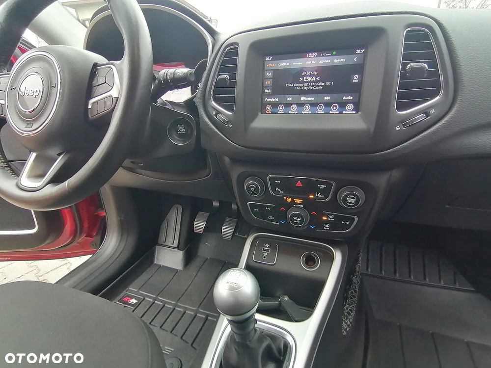 Jeep Compass 1.6 MultiJet Longitude - 28