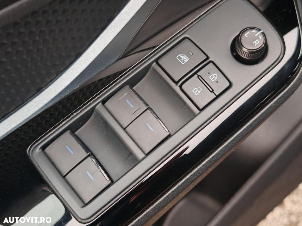 Toyota C-HR Hybrid Business-Edition - 26
