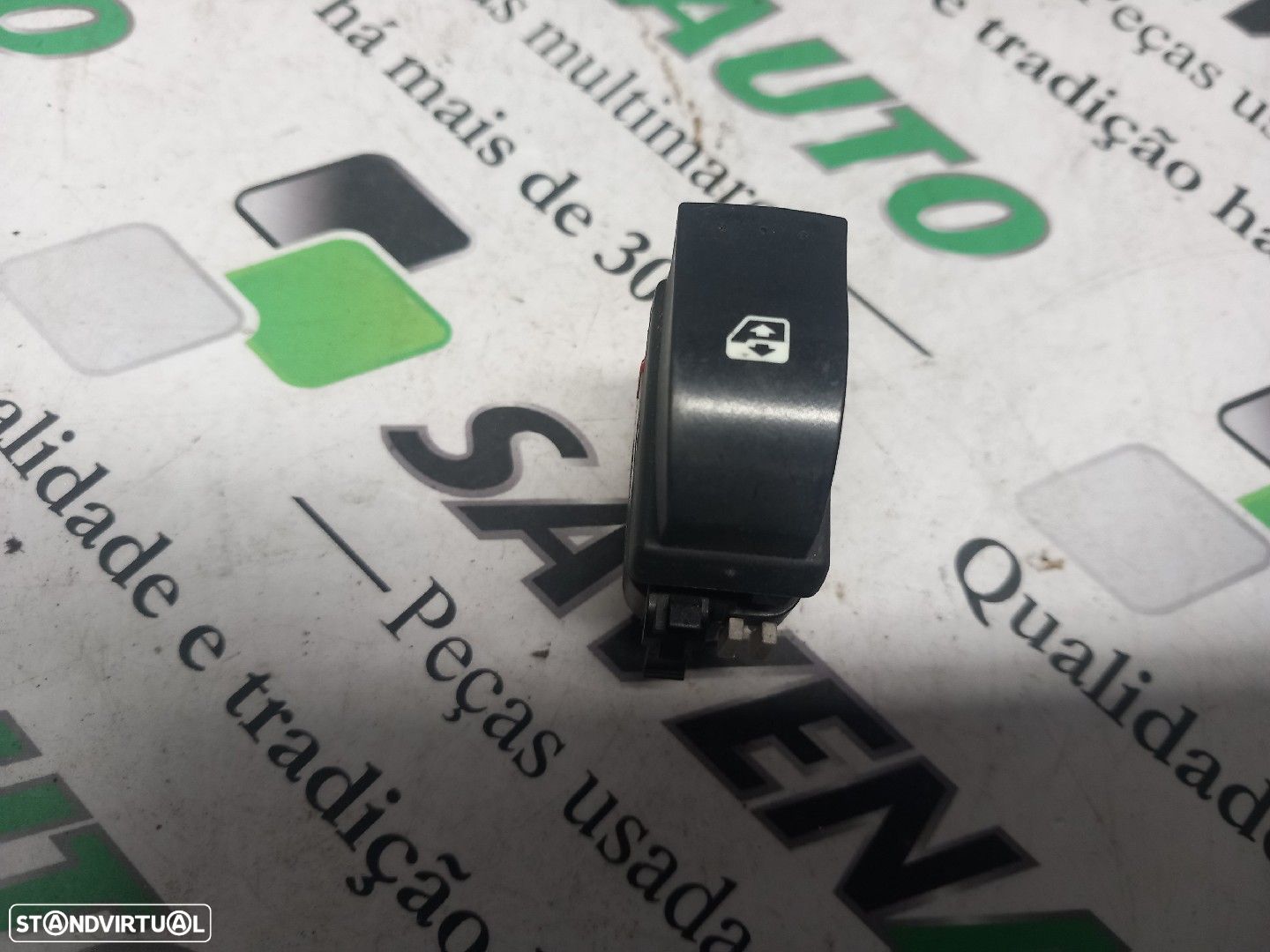 Botão / Botões / Comutador Vidro Dto Renault Clio Ii (Bb_, Cb_) - 1