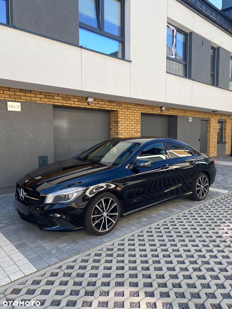 Mercedes-Benz CLA 180 - 4
