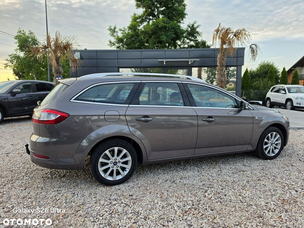 Ford Mondeo - 26