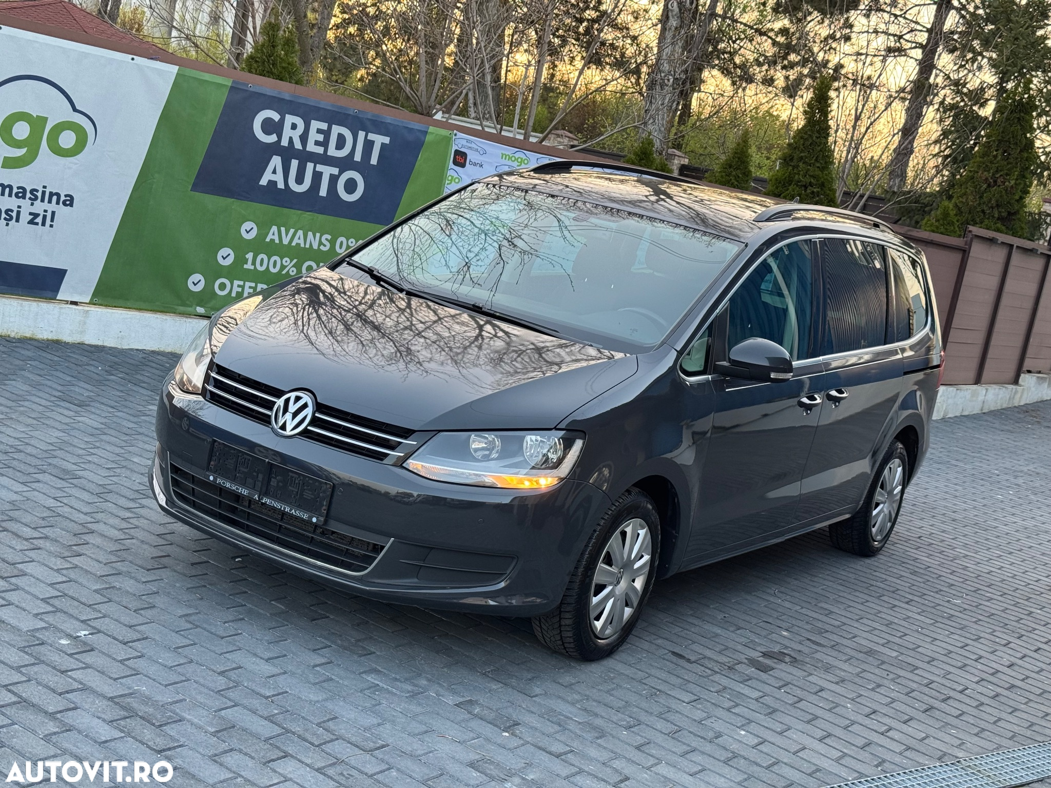 Volkswagen Touran 1.9 TDI Conceptline - 5