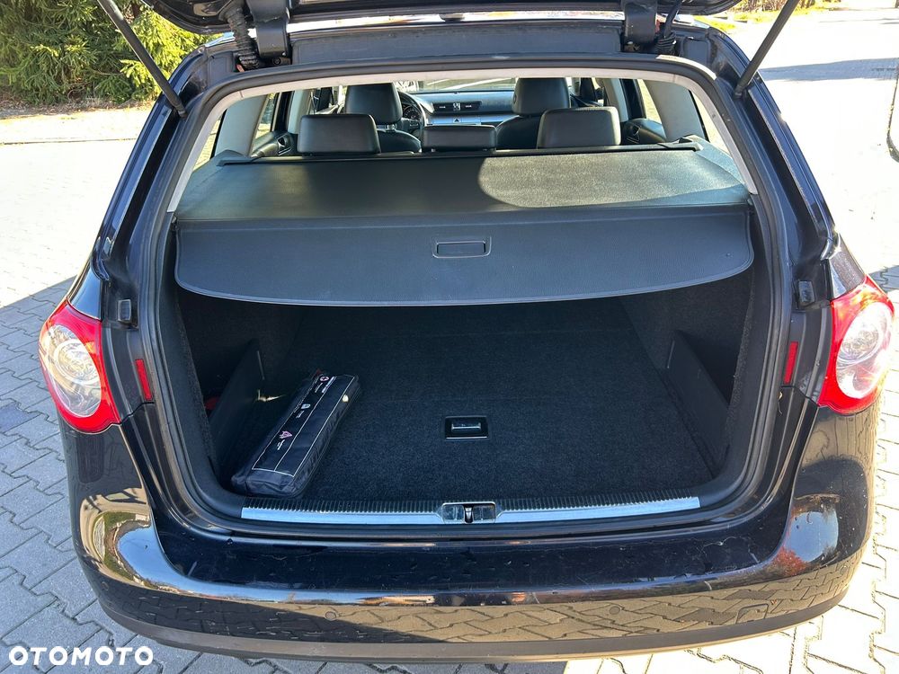 Volkswagen Passat 2.0 TDI DPF Highline DSG - 16