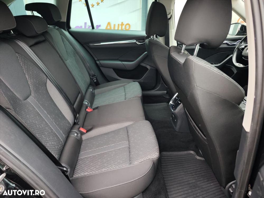 Skoda Octavia Combi Diesel 2.0 TDI Ambition - 16