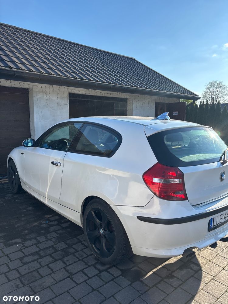 BMW Seria 1 116i - 4