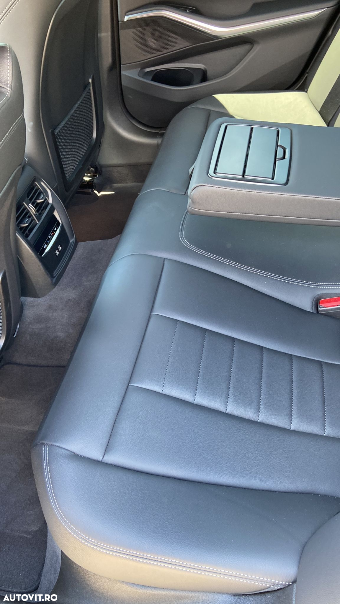 BMW Seria 3 320d Aut. M Sport - 7