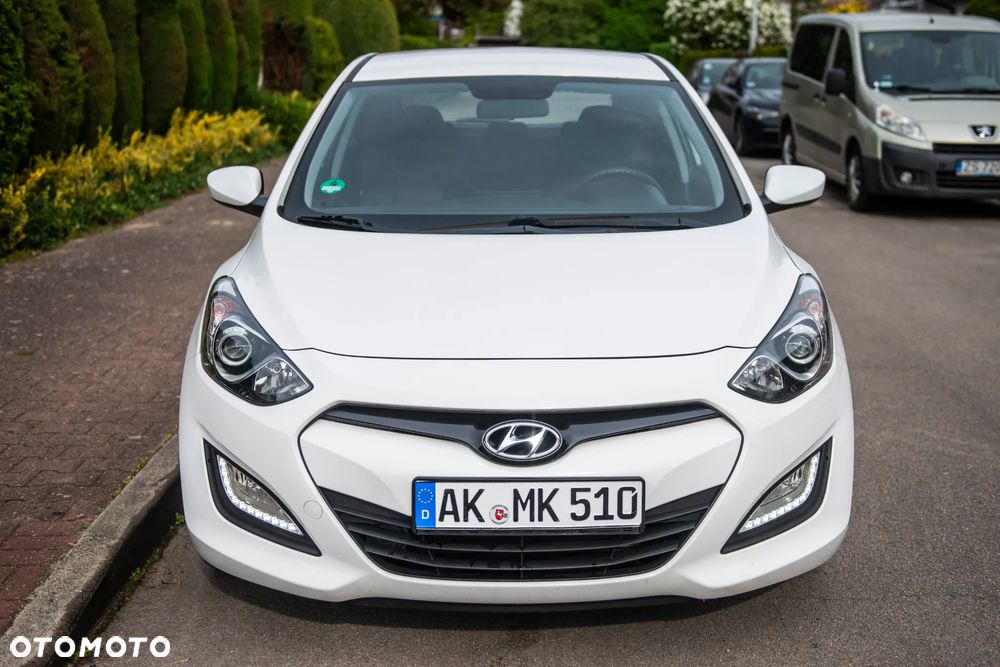 Hyundai i30 1.4 Trend - 9