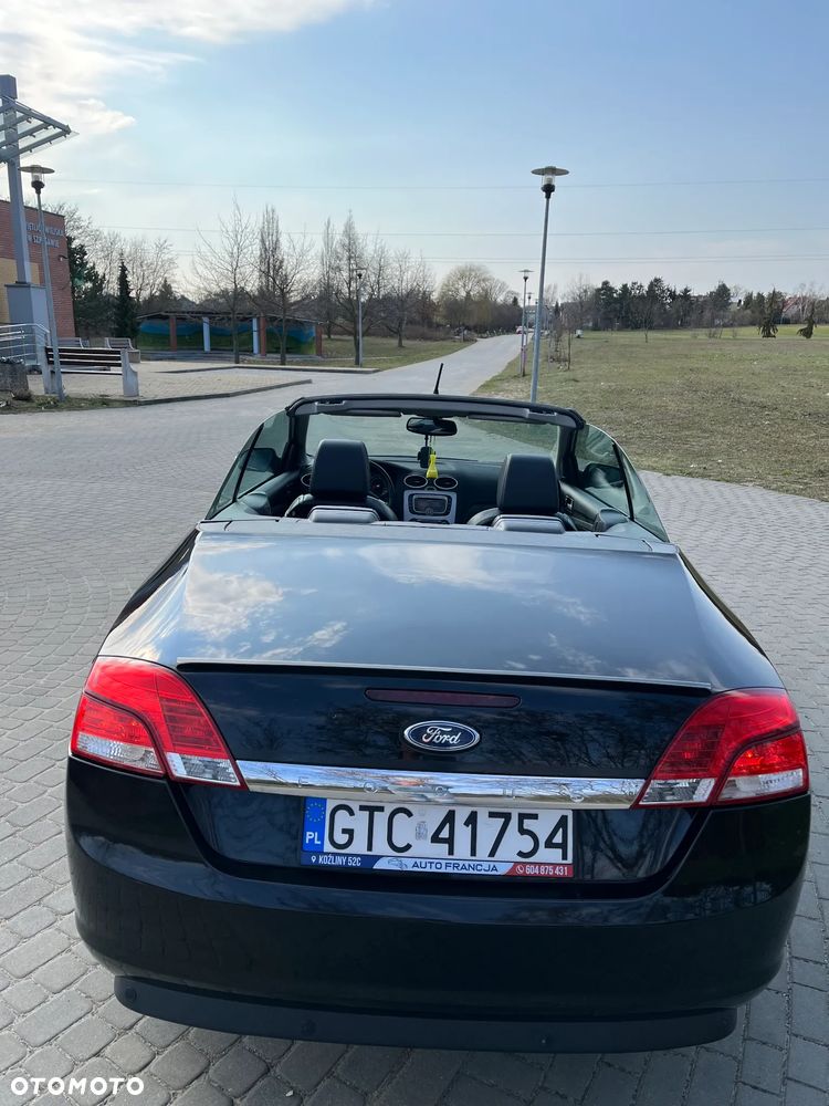 Ford Focus 2.0 16V Titanium - 13